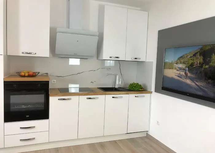 Apartment Ucka *